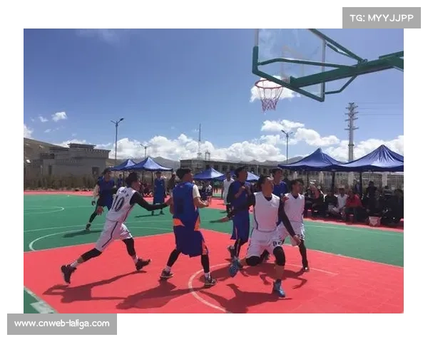 小球迷贾同学观赛欢呼：快攻过程太快，篮球比赛激发热情